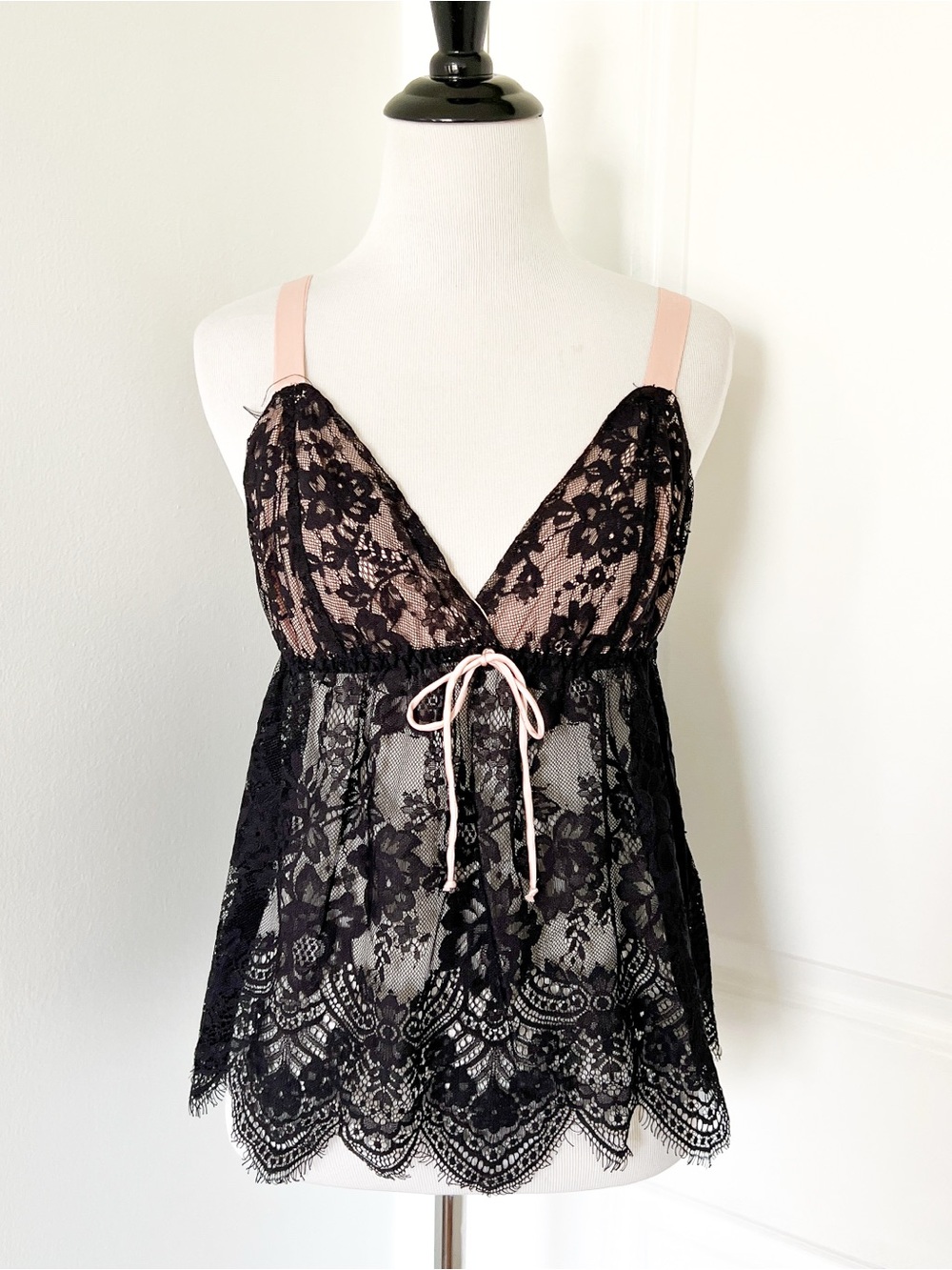 Seductive Wear Black Lace Camisole with Blush Pink Lining and Straps - Medium